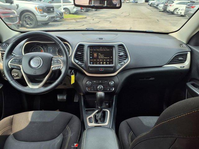 used 2016 Jeep Cherokee car, priced at $11,118