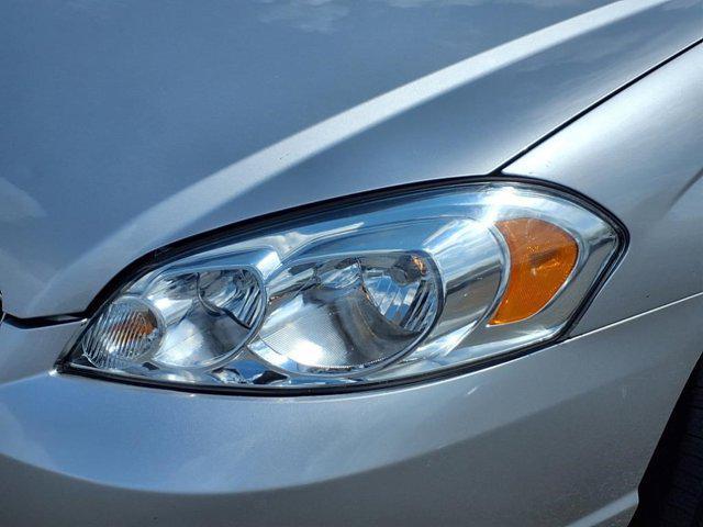 used 2006 Chevrolet Monte Carlo car, priced at $5,327