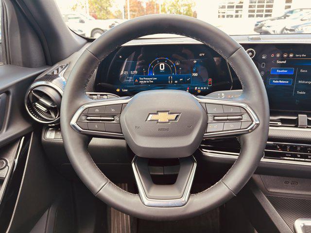 used 2025 Chevrolet Equinox car, priced at $24,215