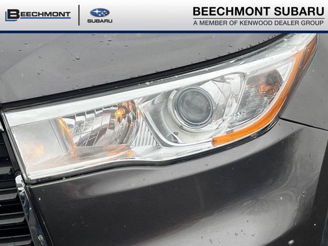 used 2016 Toyota Highlander car, priced at $17,995