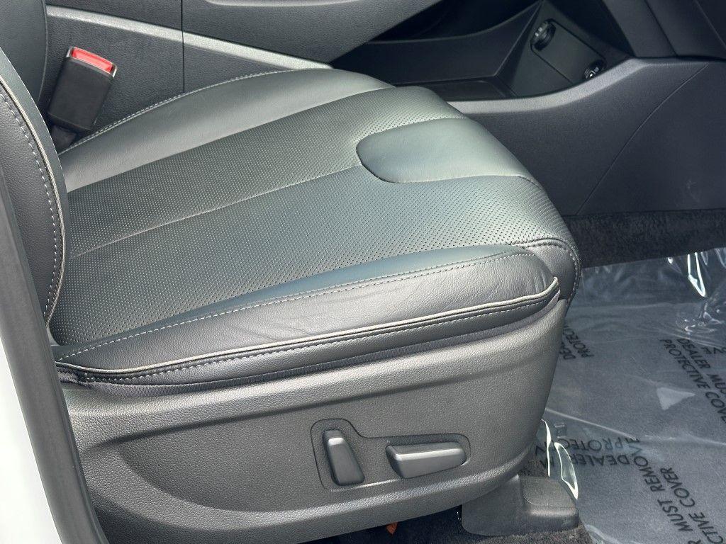 used 2023 Hyundai Santa Fe car, priced at $28,750