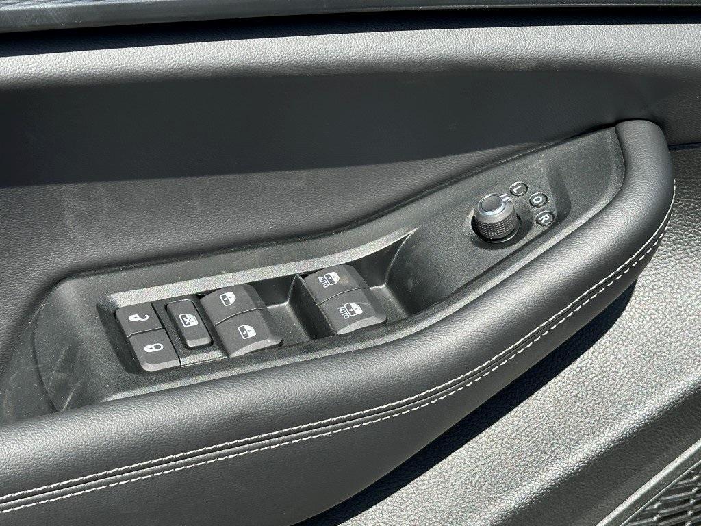 new 2025 Jeep Grand Cherokee car, priced at $41,962