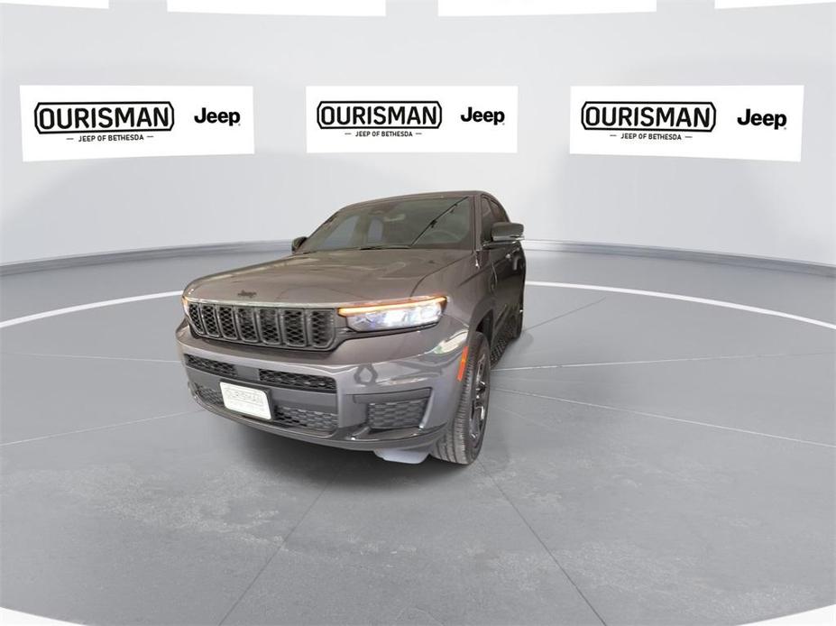 new 2024 Jeep Grand Cherokee L car, priced at $44,913