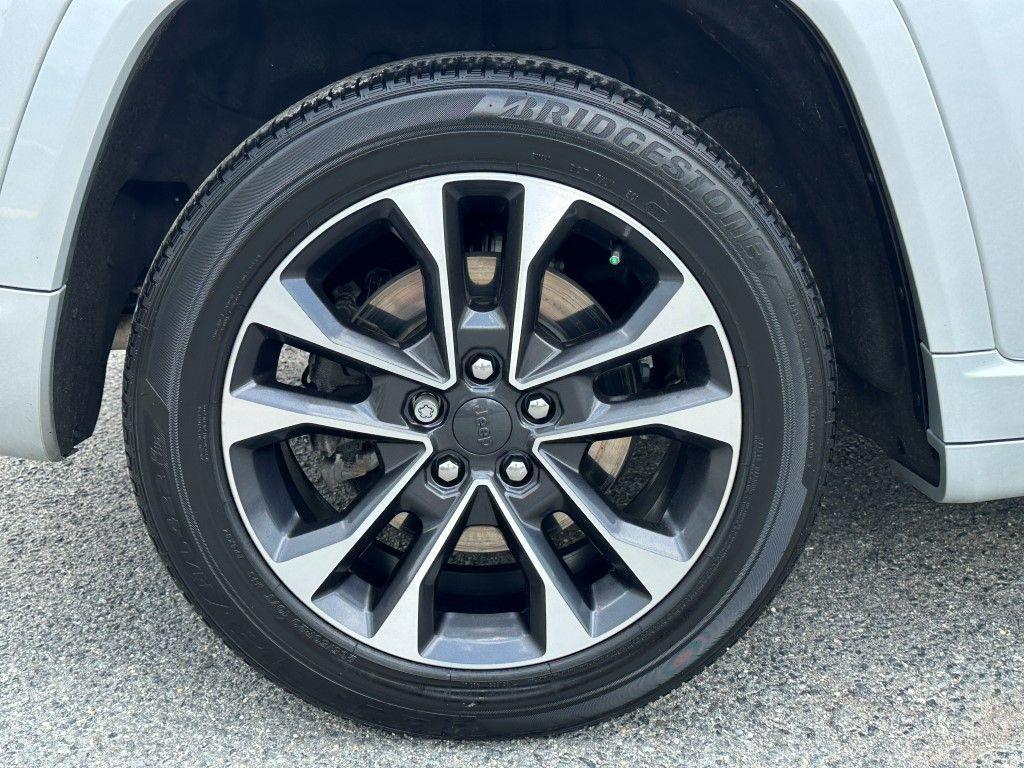 used 2024 Jeep Grand Cherokee 4xe car, priced at $44,000