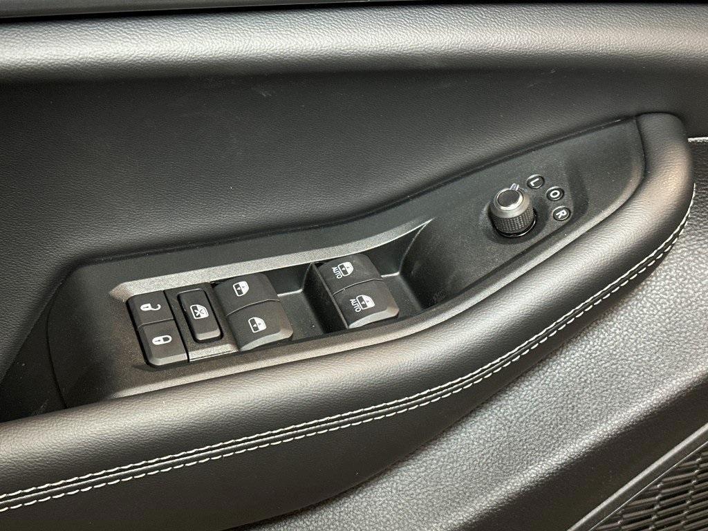 new 2025 Jeep Grand Cherokee car, priced at $45,391