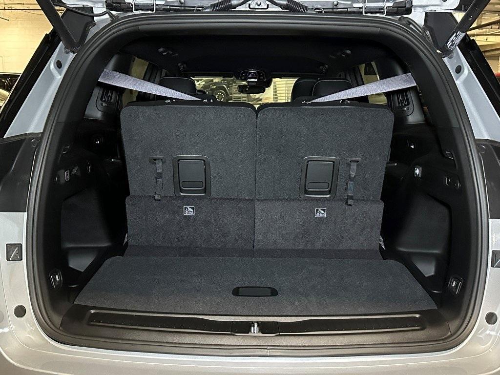 new 2024 Jeep Grand Cherokee L car, priced at $46,445