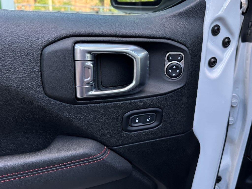 used 2021 Jeep Wrangler Unlimited car, priced at $37,000
