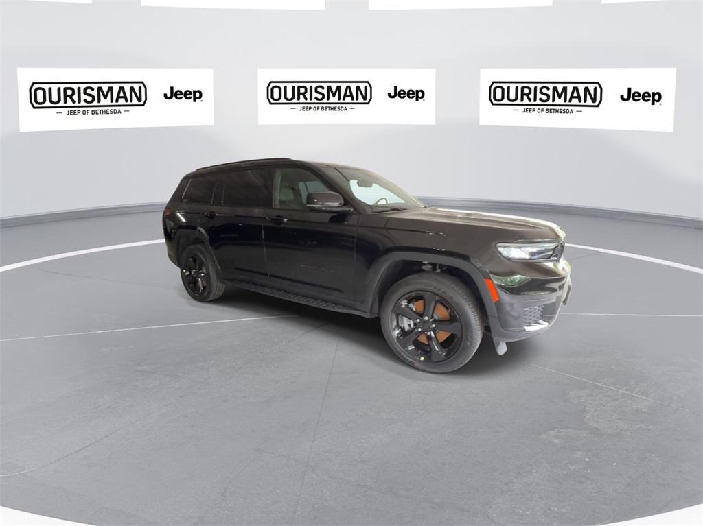 new 2024 Jeep Grand Cherokee L car, priced at $47,976