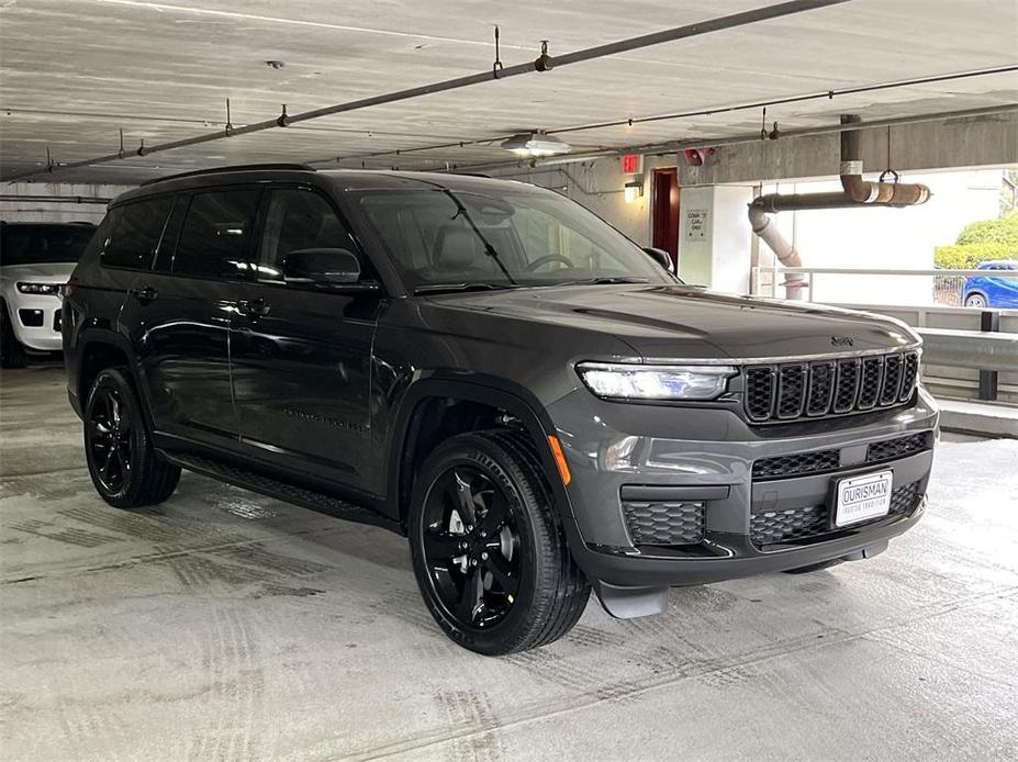 new 2024 Jeep Grand Cherokee L car, priced at $44,913