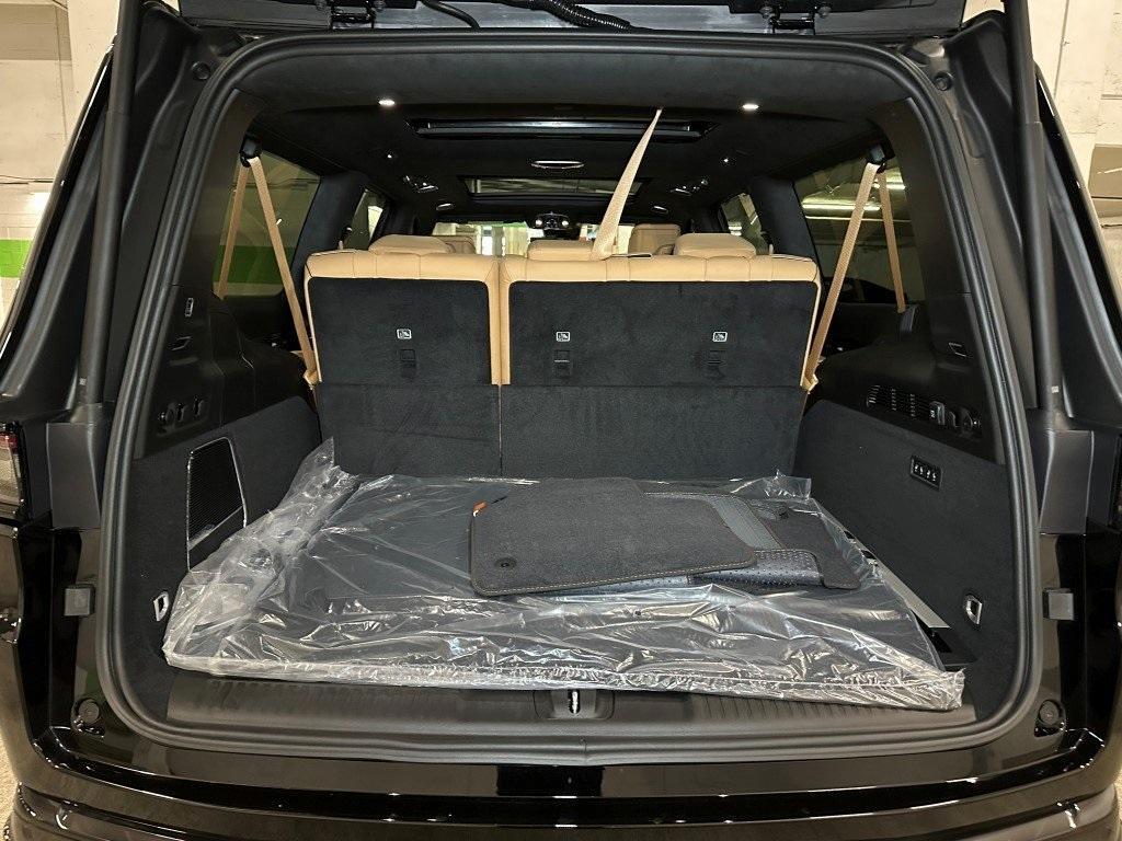 new 2025 Jeep Grand Wagoneer L car, priced at $111,150