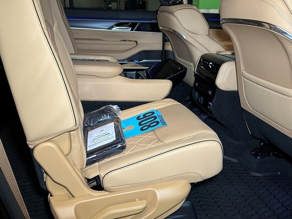 new 2025 Jeep Grand Wagoneer L car, priced at $111,150