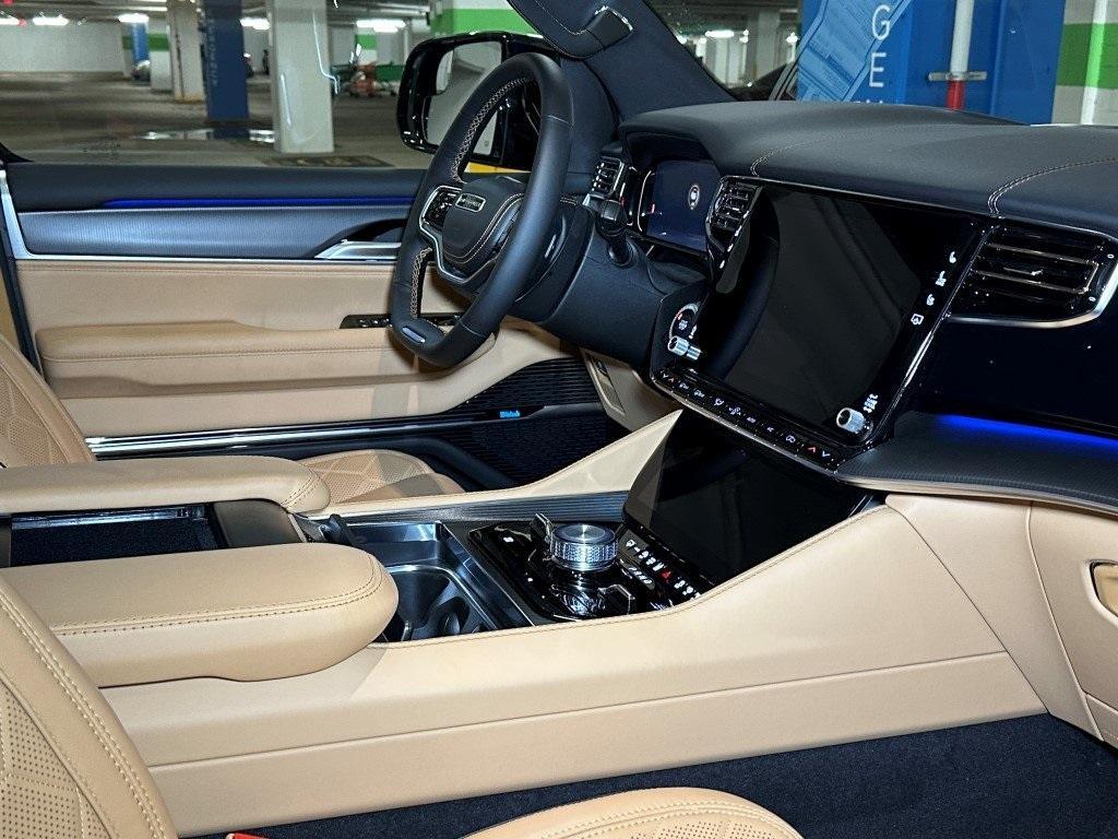 new 2025 Jeep Grand Wagoneer L car, priced at $111,150