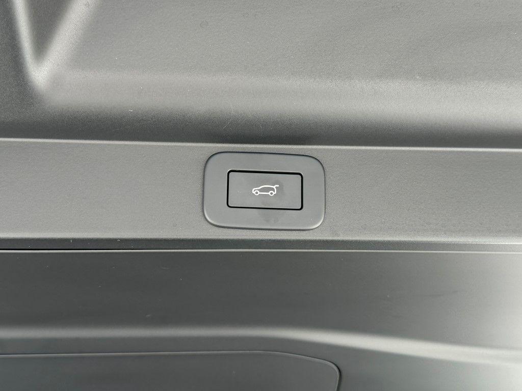 used 2024 Land Rover Range Rover car, priced at $119,900