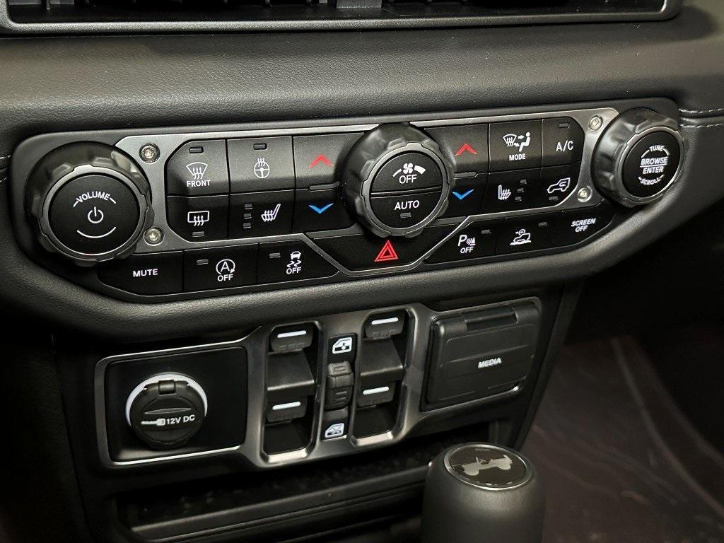 new 2025 Jeep Wrangler car, priced at $58,439