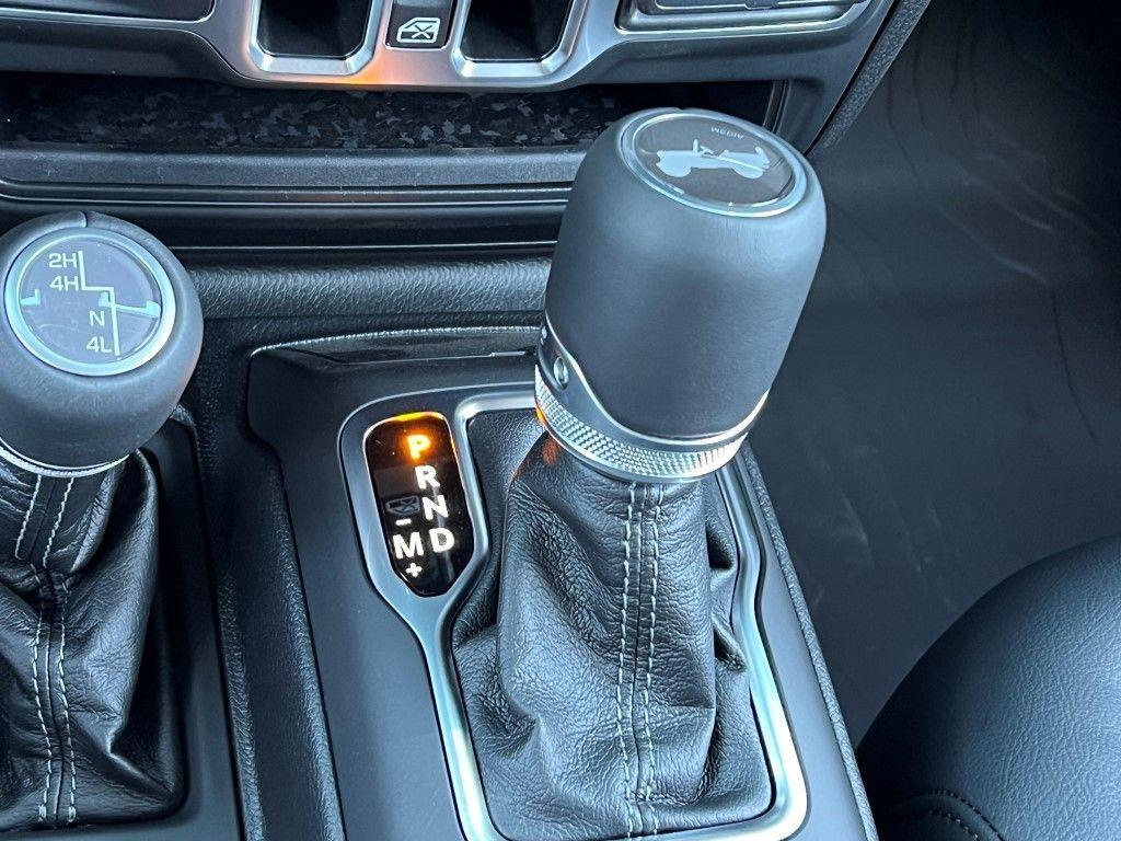 new 2025 Jeep Wrangler car, priced at $57,432