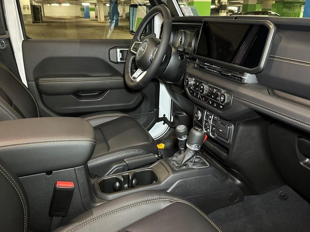 new 2025 Jeep Wrangler car, priced at $58,439