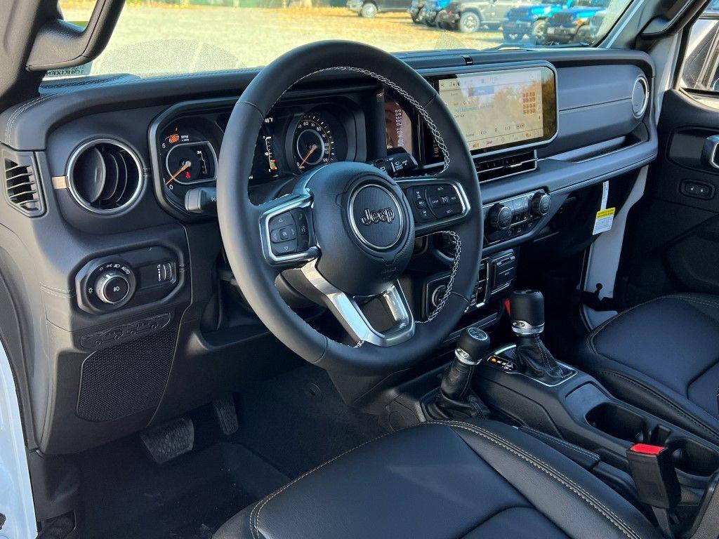 new 2025 Jeep Wrangler car, priced at $57,432