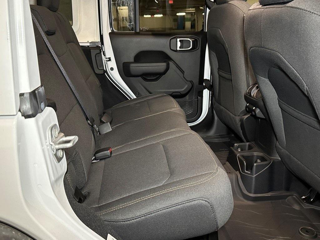 new 2025 Jeep Wrangler car, priced at $53,366