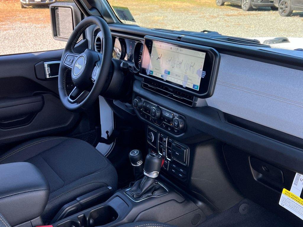 new 2025 Jeep Wrangler car, priced at $50,662