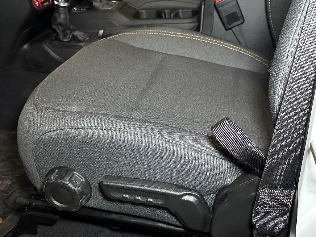 new 2025 Jeep Wrangler car, priced at $53,366