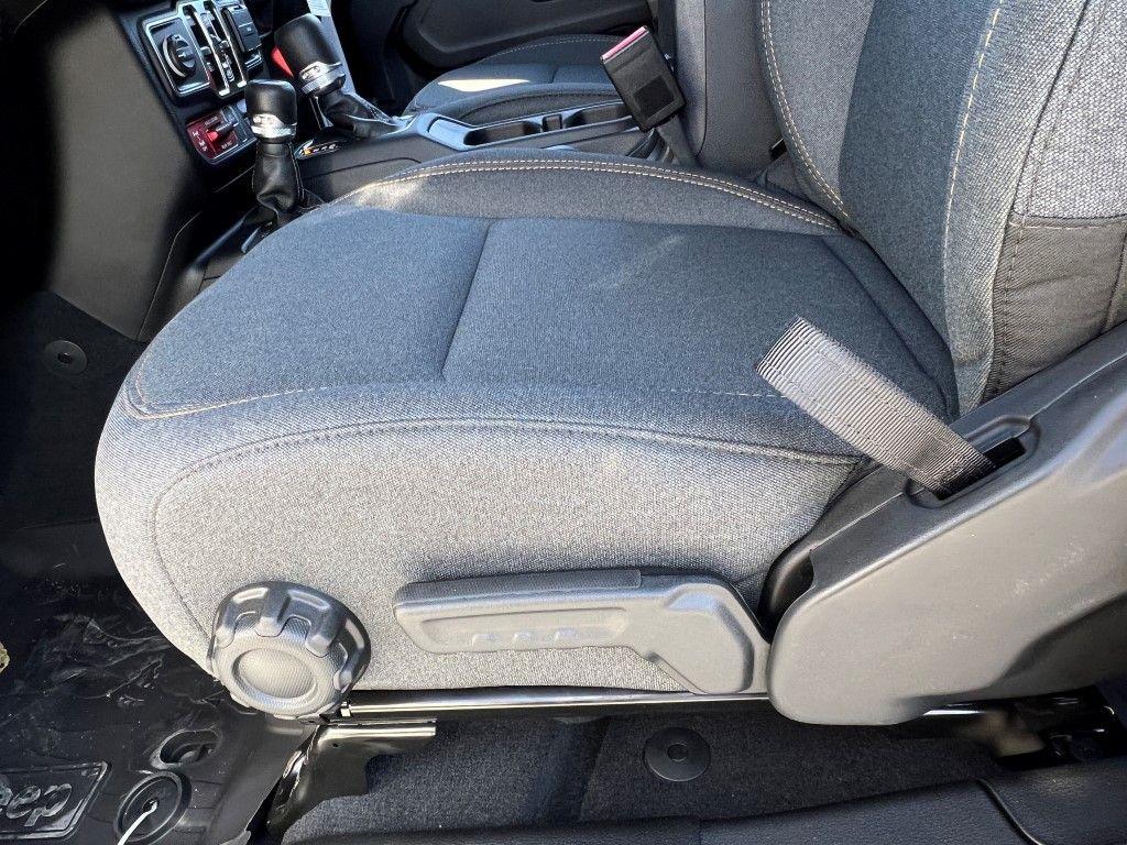 new 2025 Jeep Wrangler car, priced at $50,662