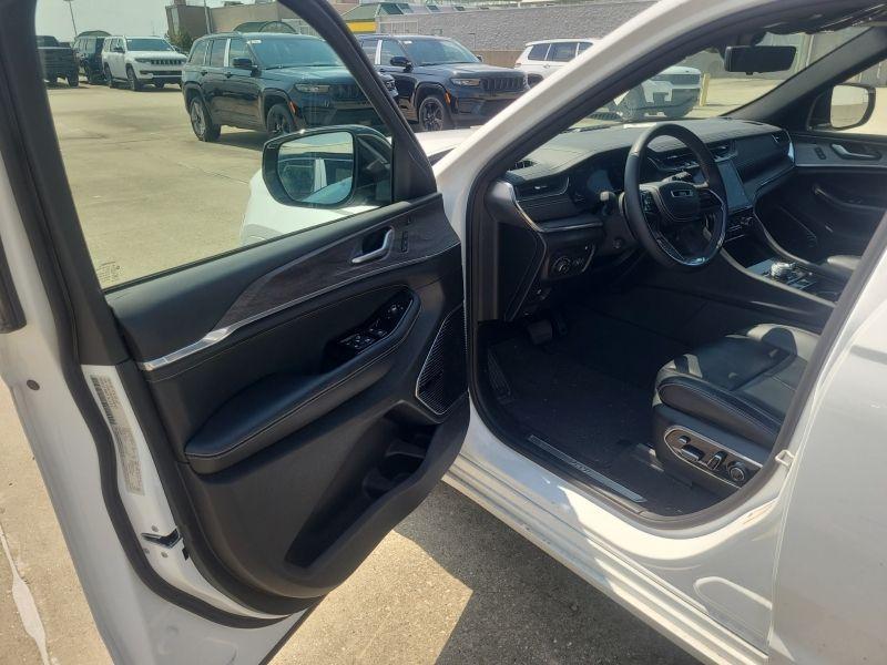used 2023 Jeep Grand Cherokee 4xe car, priced at $39,750