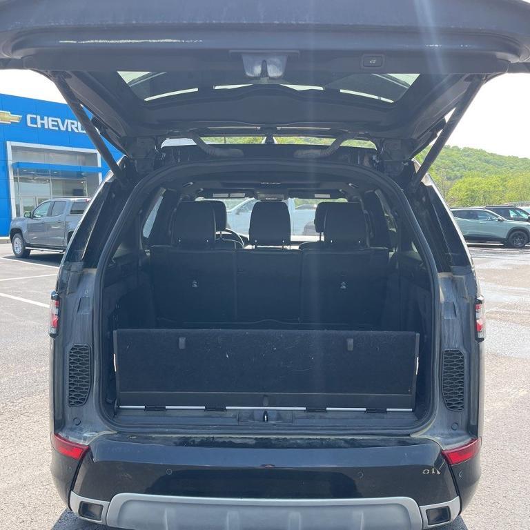 used 2020 Land Rover Discovery car, priced at $27,500