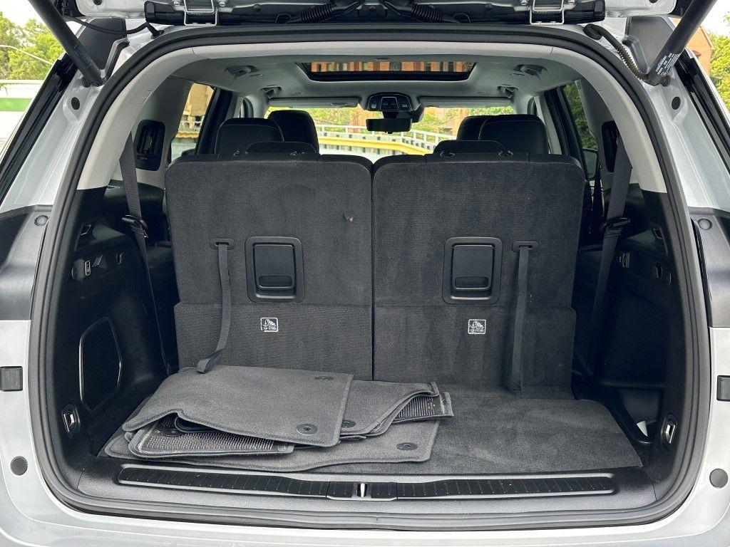 used 2022 Jeep Grand Cherokee L car, priced at $32,900
