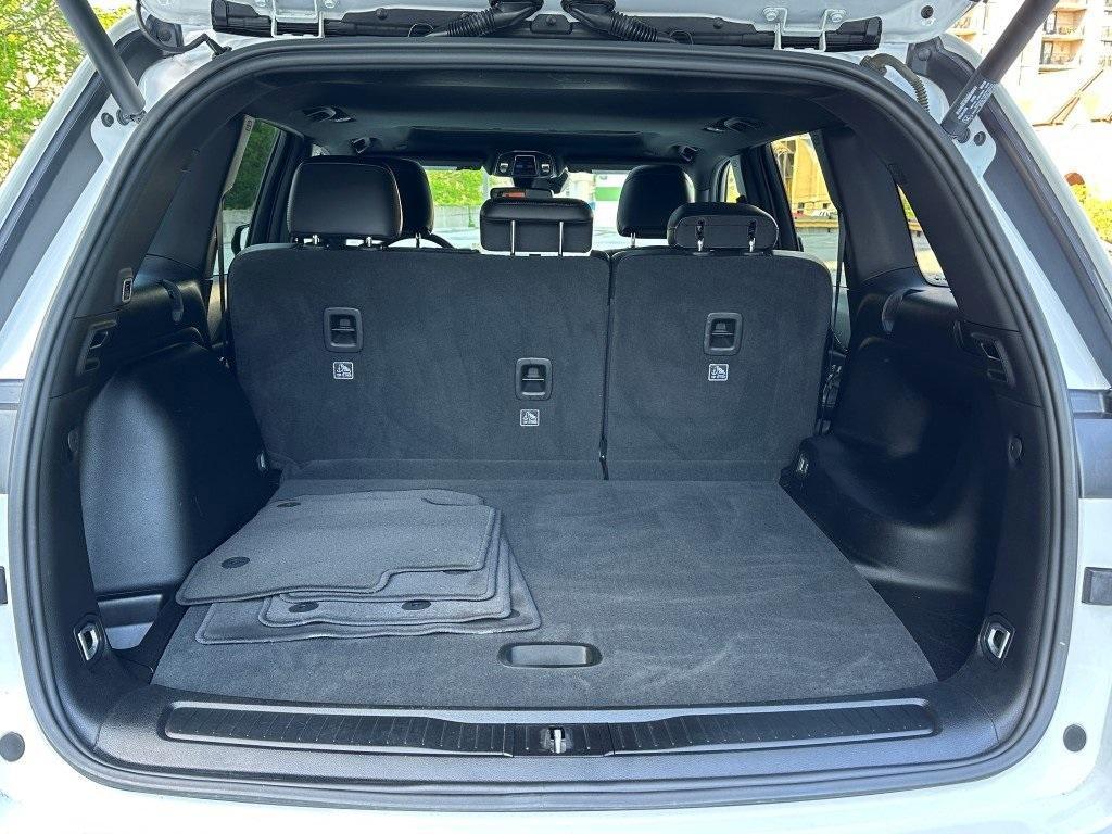 used 2022 Jeep Grand Cherokee car, priced at $31,400