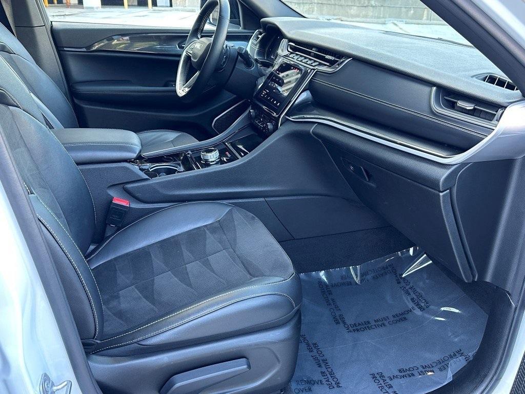 used 2022 Jeep Grand Cherokee car, priced at $31,400