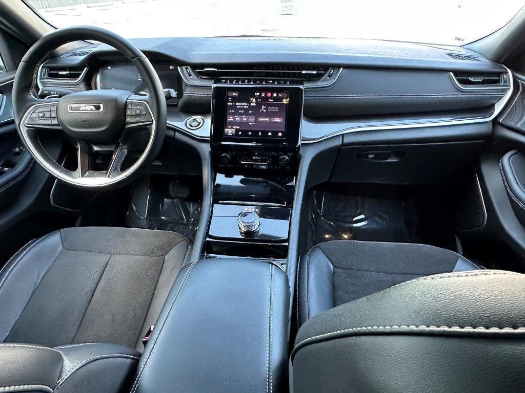 used 2022 Jeep Grand Cherokee car, priced at $31,400