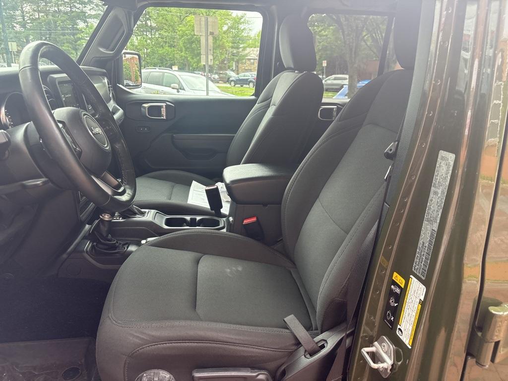 used 2022 Jeep Wrangler Unlimited car, priced at $37,000