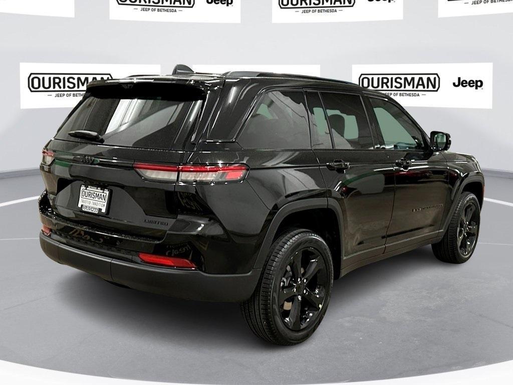 new 2025 Jeep Grand Cherokee car, priced at $52,877