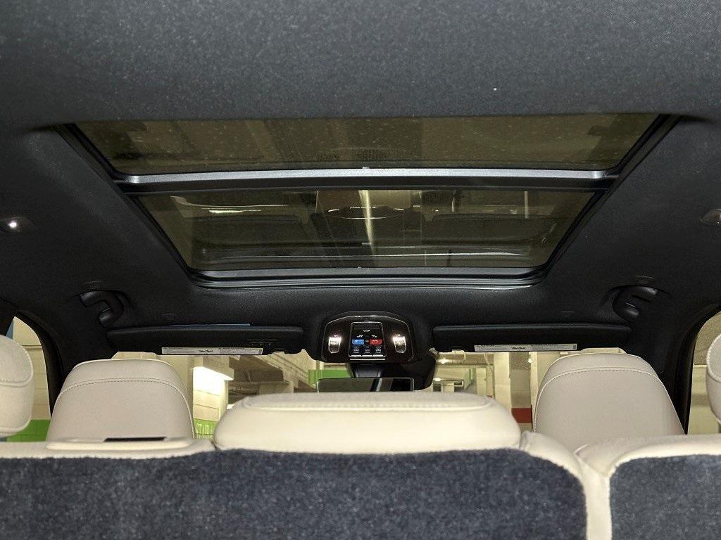 new 2025 Jeep Grand Cherokee car, priced at $52,877