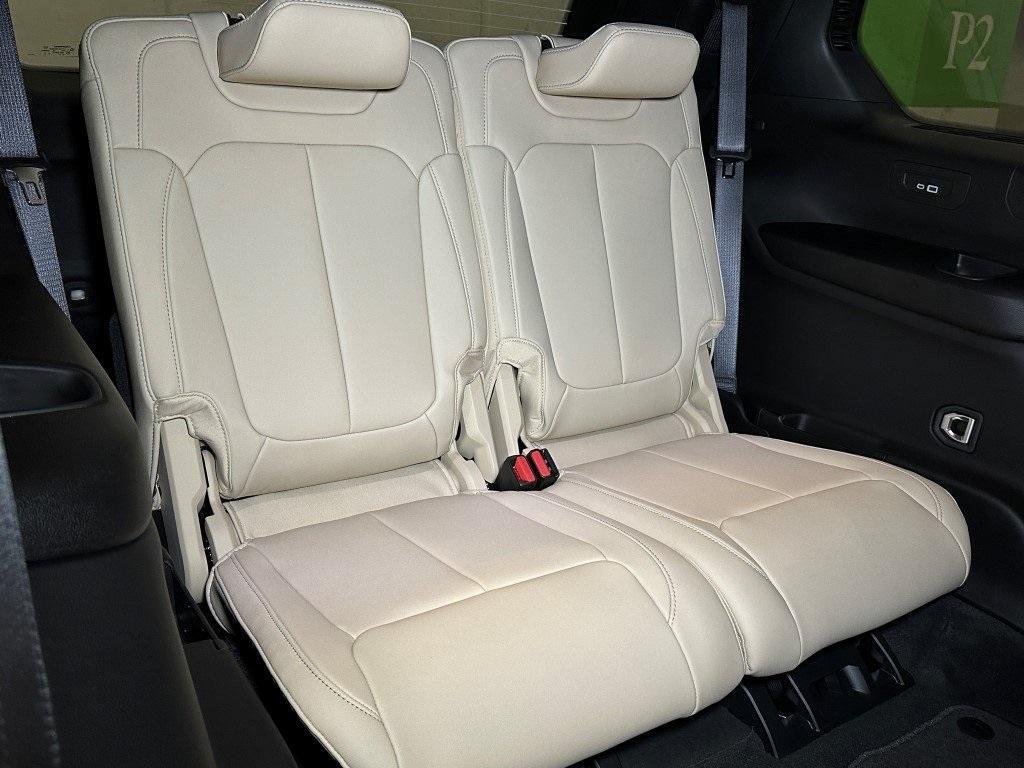 new 2025 Jeep Grand Cherokee L car, priced at $51,364