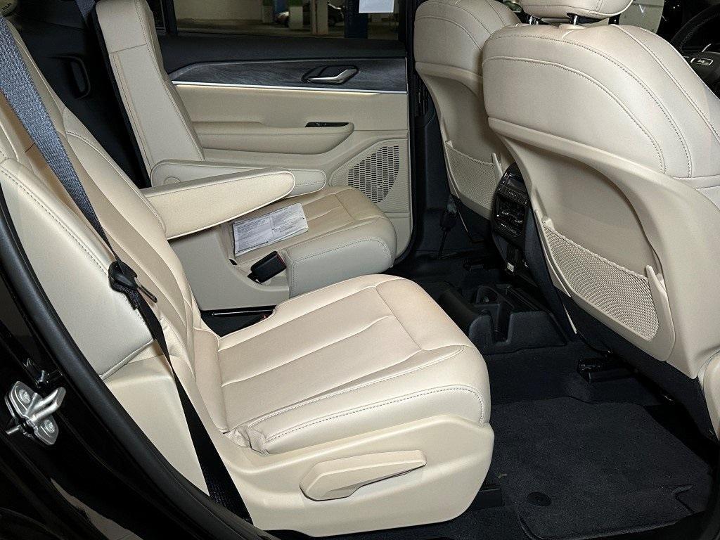 new 2025 Jeep Grand Cherokee L car, priced at $51,364