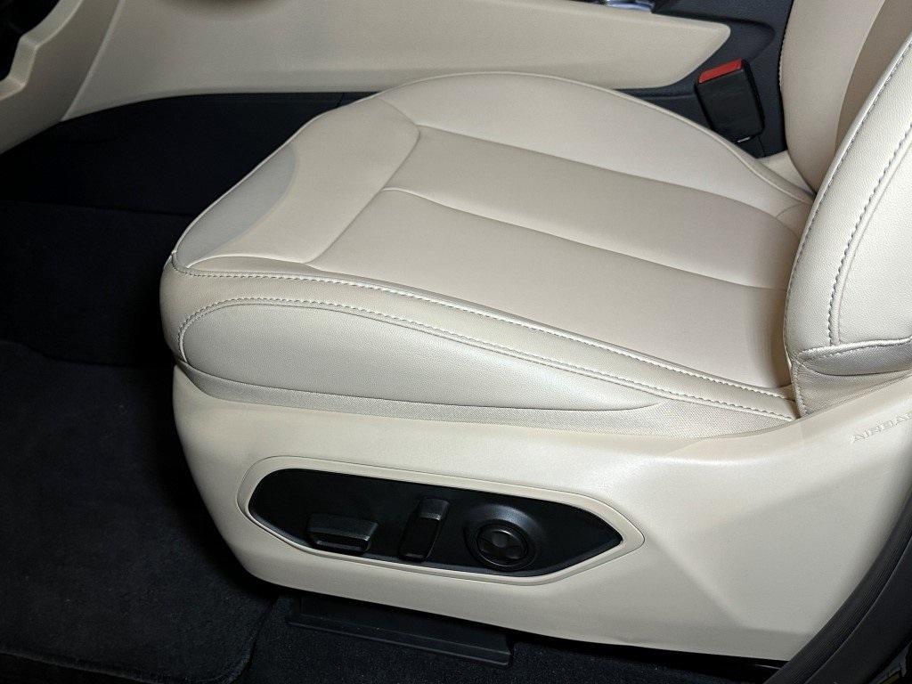 new 2025 Jeep Grand Cherokee L car, priced at $51,364