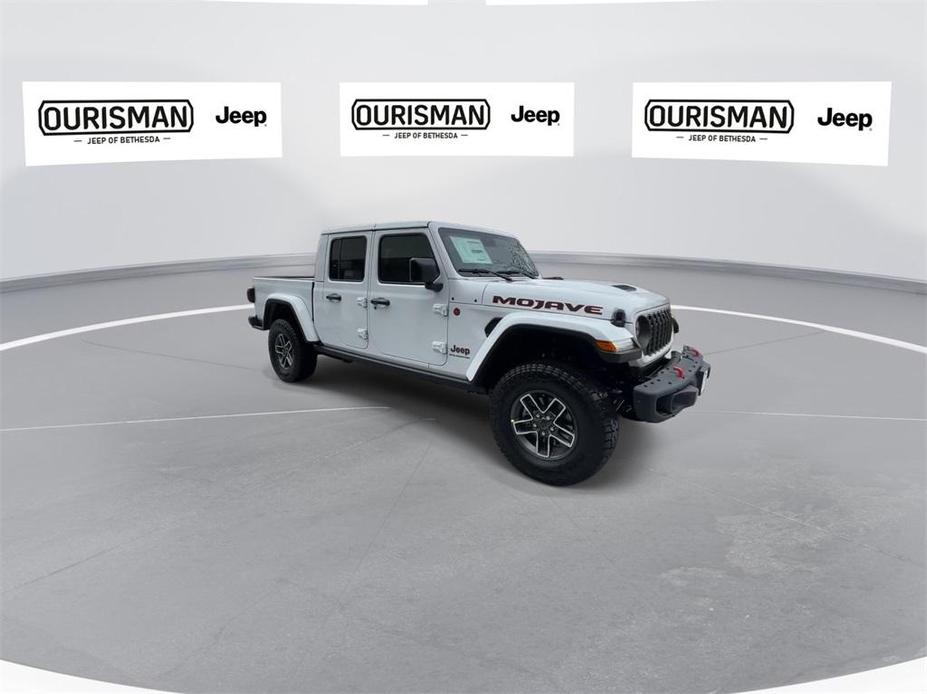 new 2024 Jeep Gladiator car, priced at $60,366