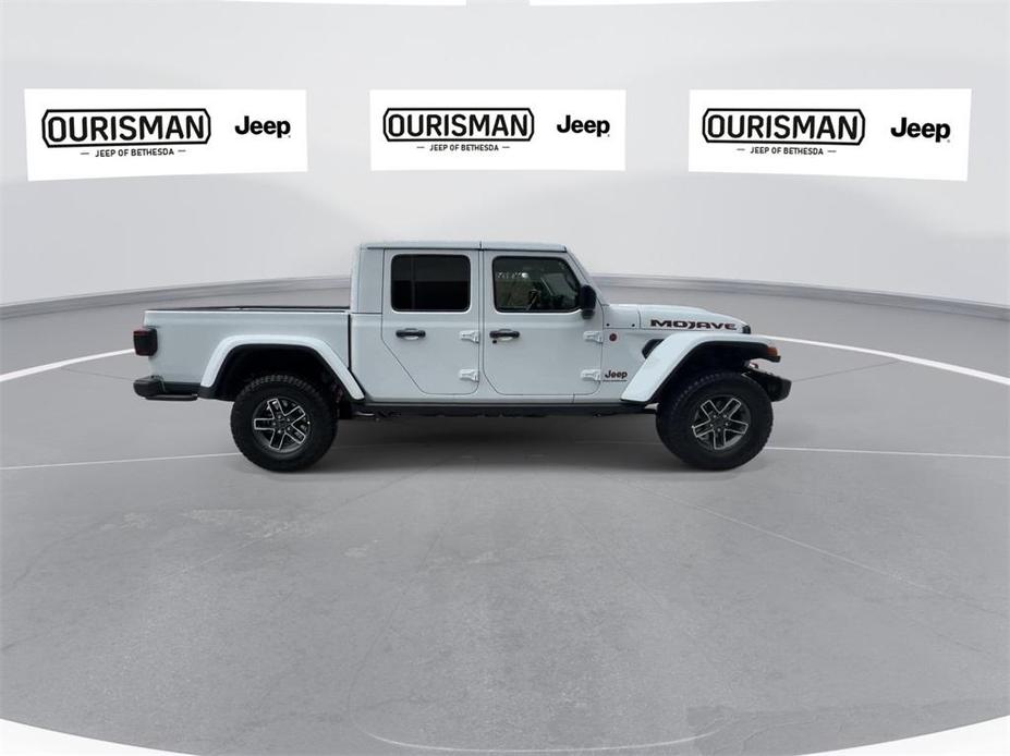 new 2024 Jeep Gladiator car, priced at $60,366