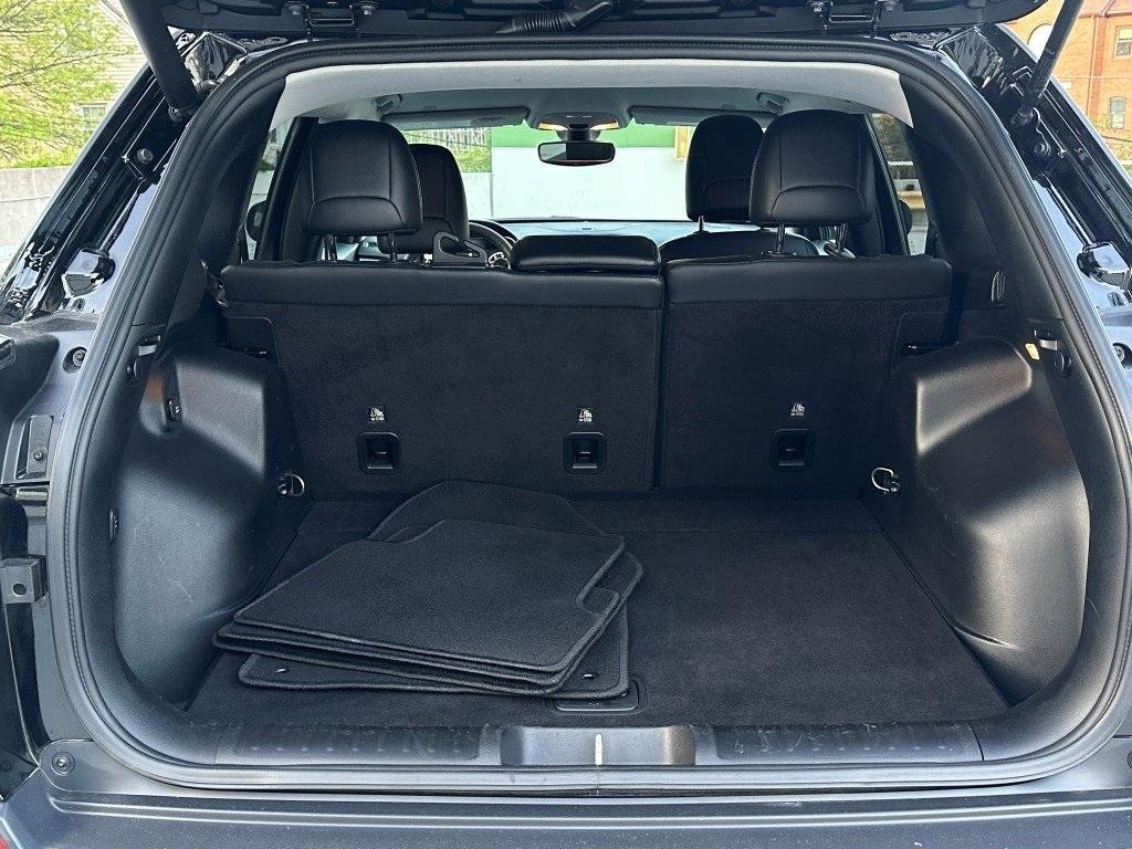 used 2019 Jeep Cherokee car, priced at $17,500