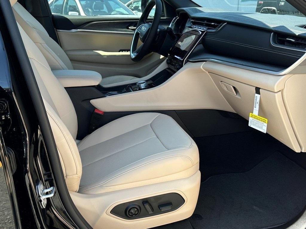 new 2025 Jeep Grand Cherokee L car, priced at $55,817