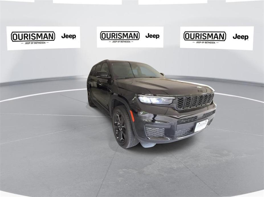 new 2024 Jeep Grand Cherokee L car, priced at $44,913