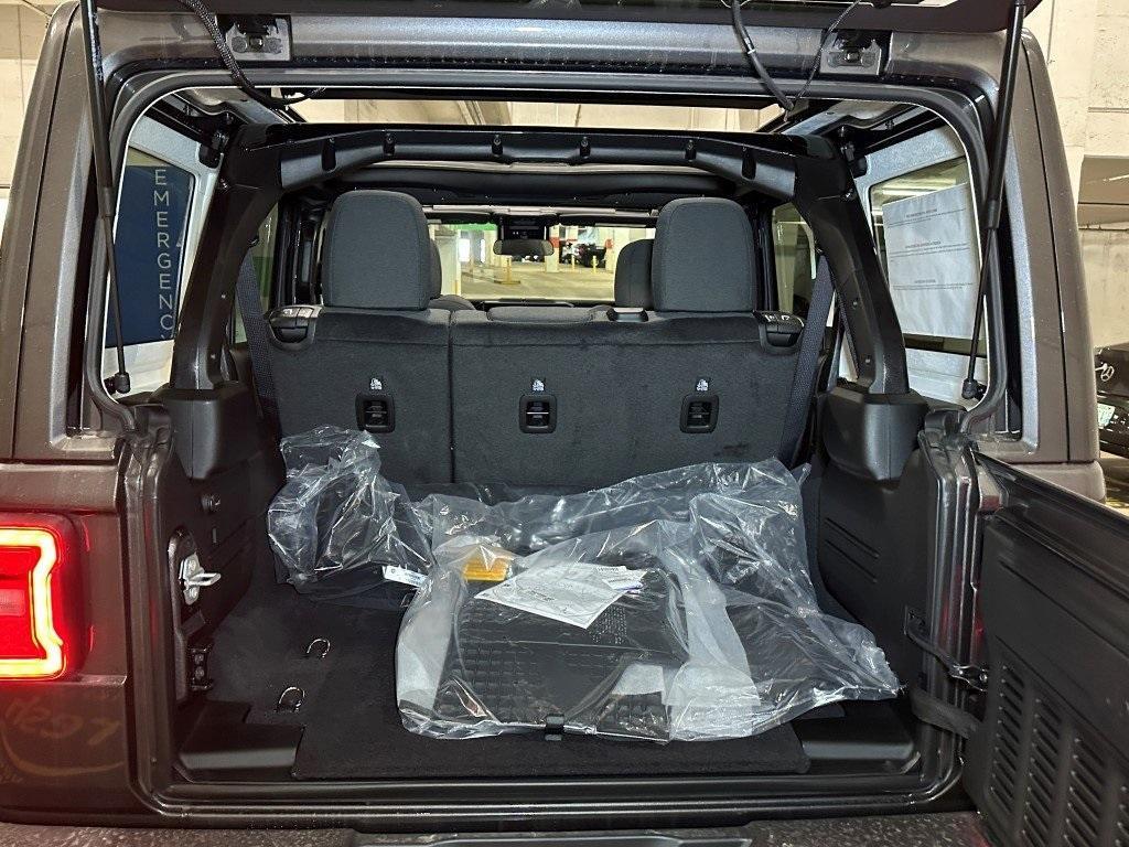 new 2025 Jeep Wrangler car, priced at $53,932