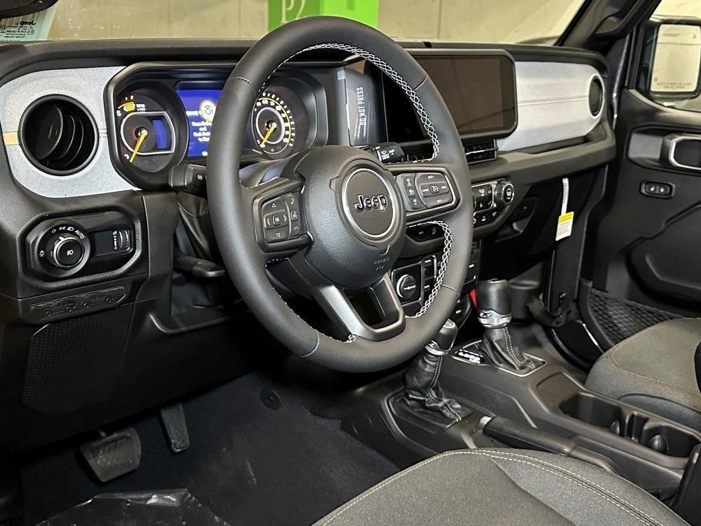 new 2025 Jeep Wrangler car, priced at $53,932