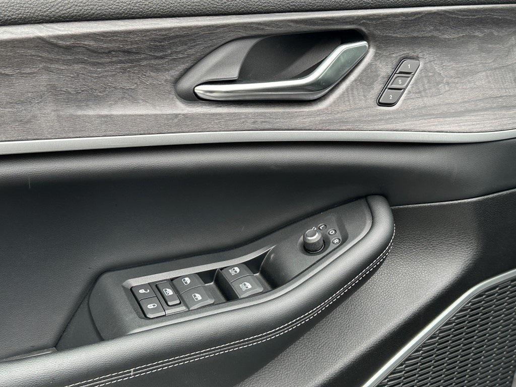 new 2024 Jeep Grand Cherokee 4xe car, priced at $55,065