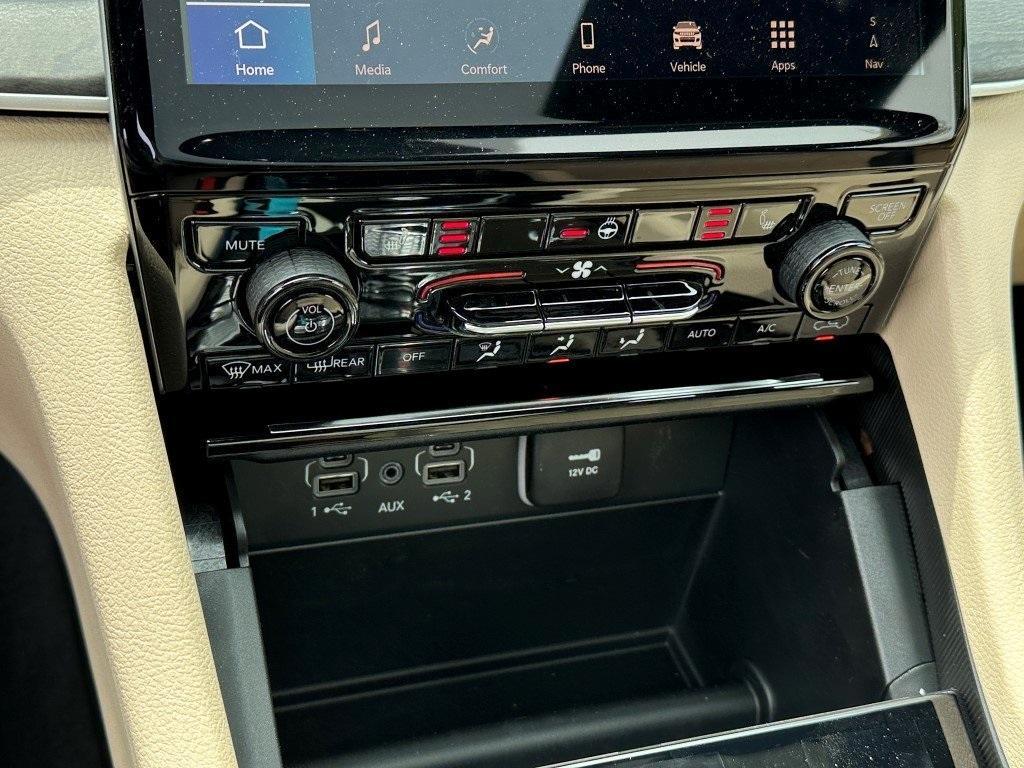 new 2025 Jeep Grand Cherokee car, priced at $50,098