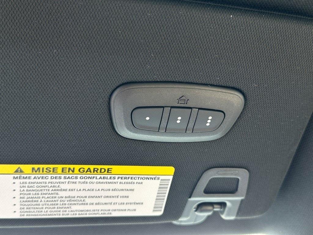 new 2025 Jeep Grand Cherokee car, priced at $50,098