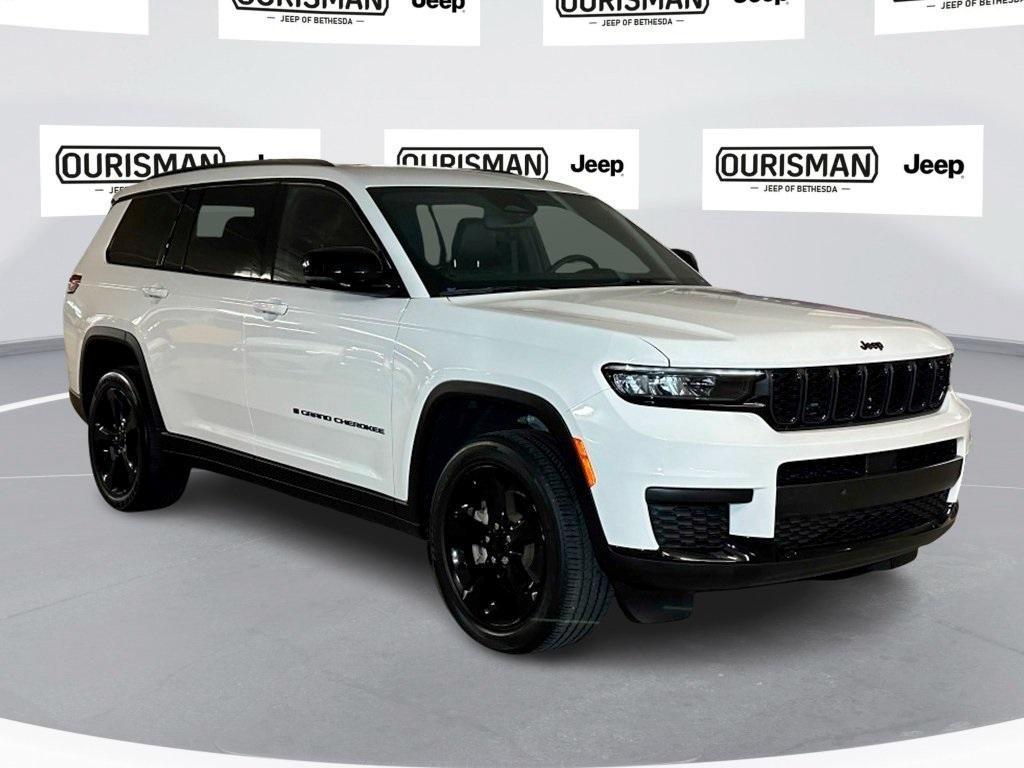 used 2022 Jeep Grand Cherokee L car, priced at $33,500