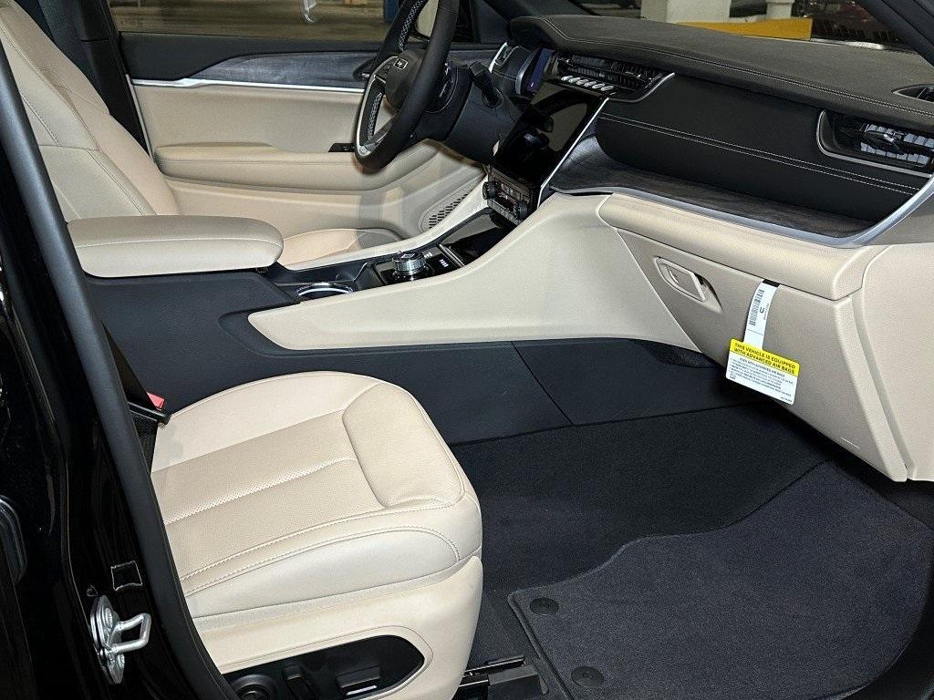 new 2025 Jeep Grand Cherokee L car, priced at $55,817