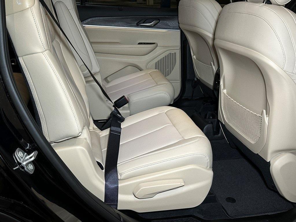 new 2025 Jeep Grand Cherokee L car, priced at $55,817